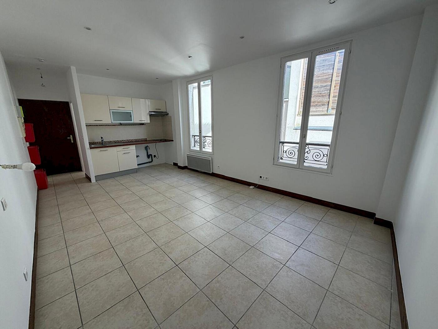 EXCLUSIVITÉ studio 28 m² NANTERRE CENTRE