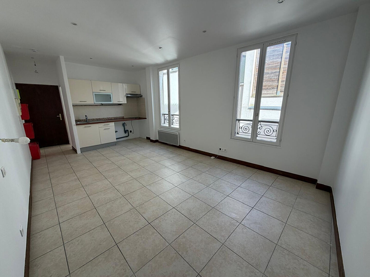 EXCLUSIVITÉ studio 28 m² NANTERRE CENTRE - 1