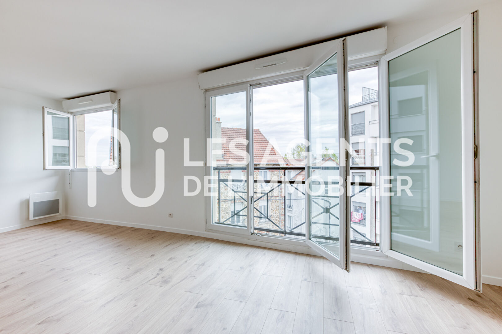 APPARTEMENT 4 PIÈCES 80 m² DANS UNE RÉSIDENCE RÉCENTE